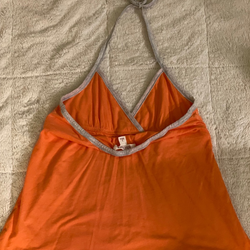 Halter top - Picture 2 of 3